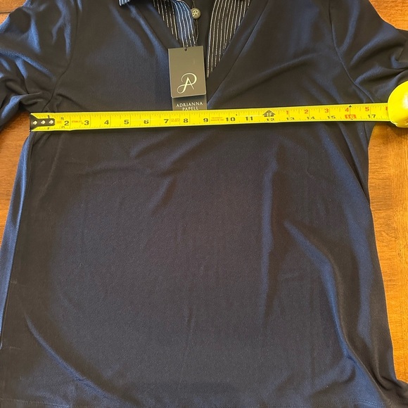 🎉NWT🎉 Navy Blue Women's Top - Picture 5 of 6